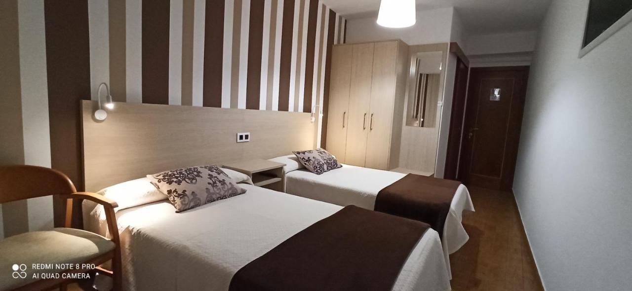 Hostal Rivas Финистере Екстериор снимка
